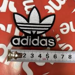 adidas 刺繍ワッペン アイロン