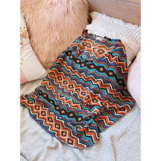 ANAP ギャルファッション 派手シャツ カラフルシャツ 春夏コーデ 海プール